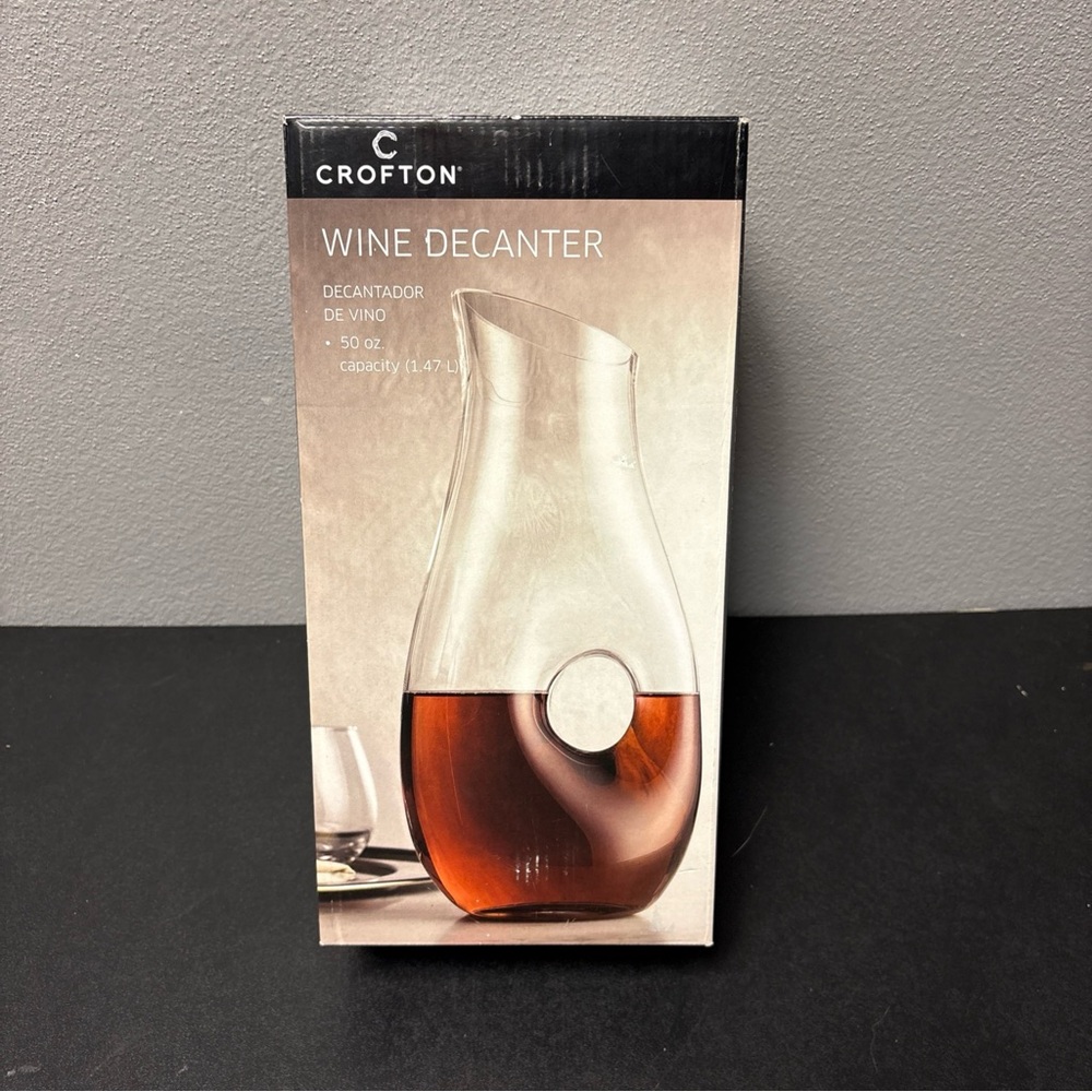 Crofton Elegant Glass Wine Decanter, 50oz